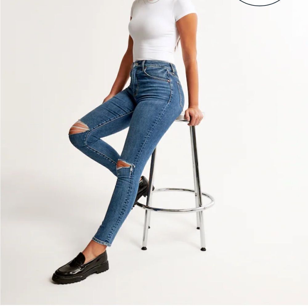 Abercrombie & fitch medium wash high rise skinny jeans